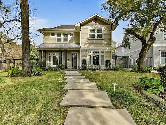 3rd image of 986 Gardenia Dr