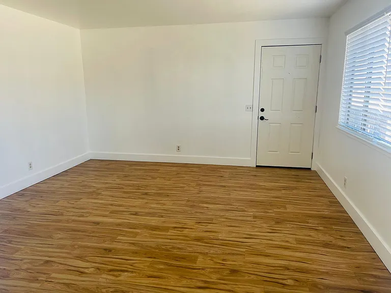 215 Hillcrest Ave #1 — Photo 29