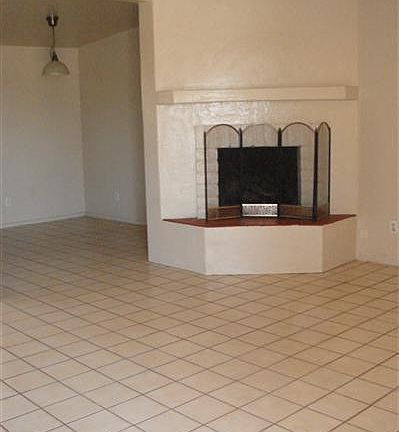 2nd image of 2709 N Fontana Ave