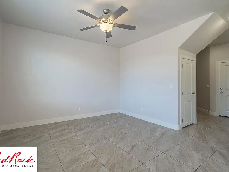 1005 N Tortoise Rock Dr #17 — Photo 17
