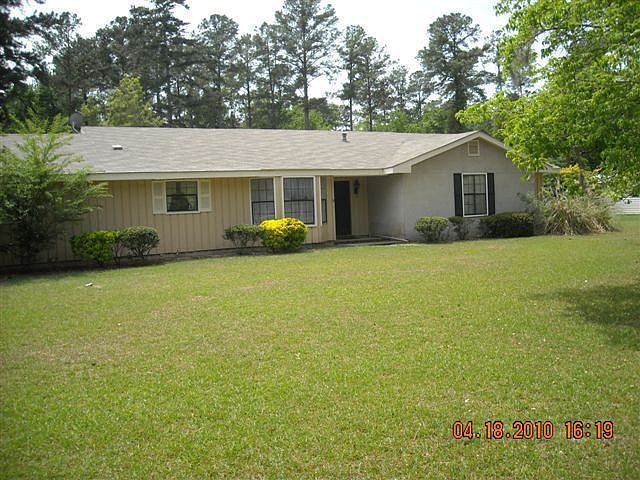 1069 Altamaha Rd
