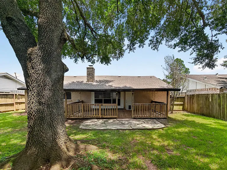 16614 Blackhawk Blvd — Photo 28