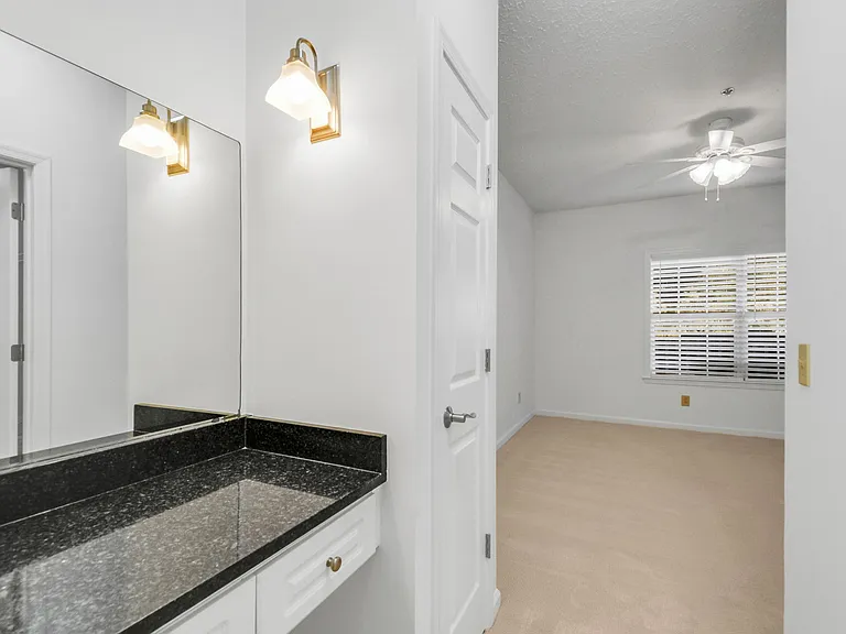 2025 Woodmont Blvd #106 — Photo 8