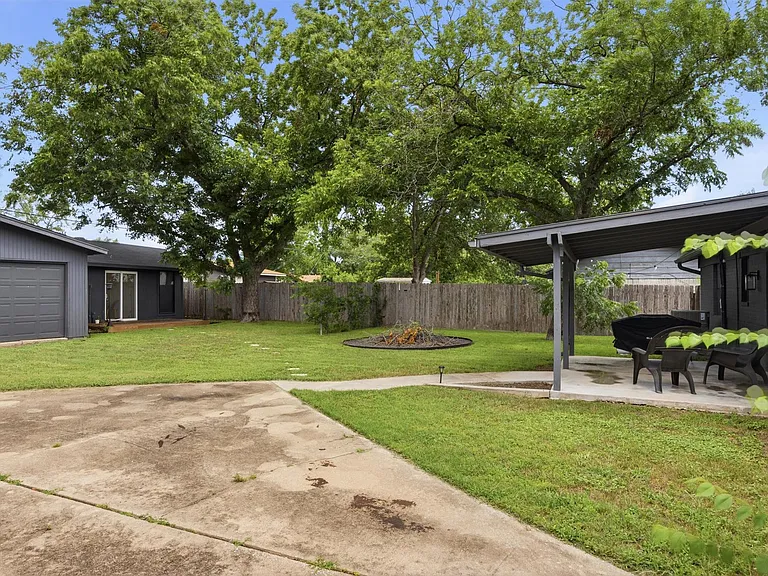 1014 S Meadows Dr — Photo 22