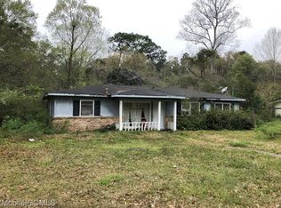 1631 Orchard Dr W, Mobile, AL 36618