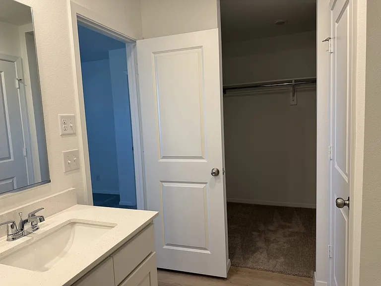 1609 E Gary St — Photo 17
