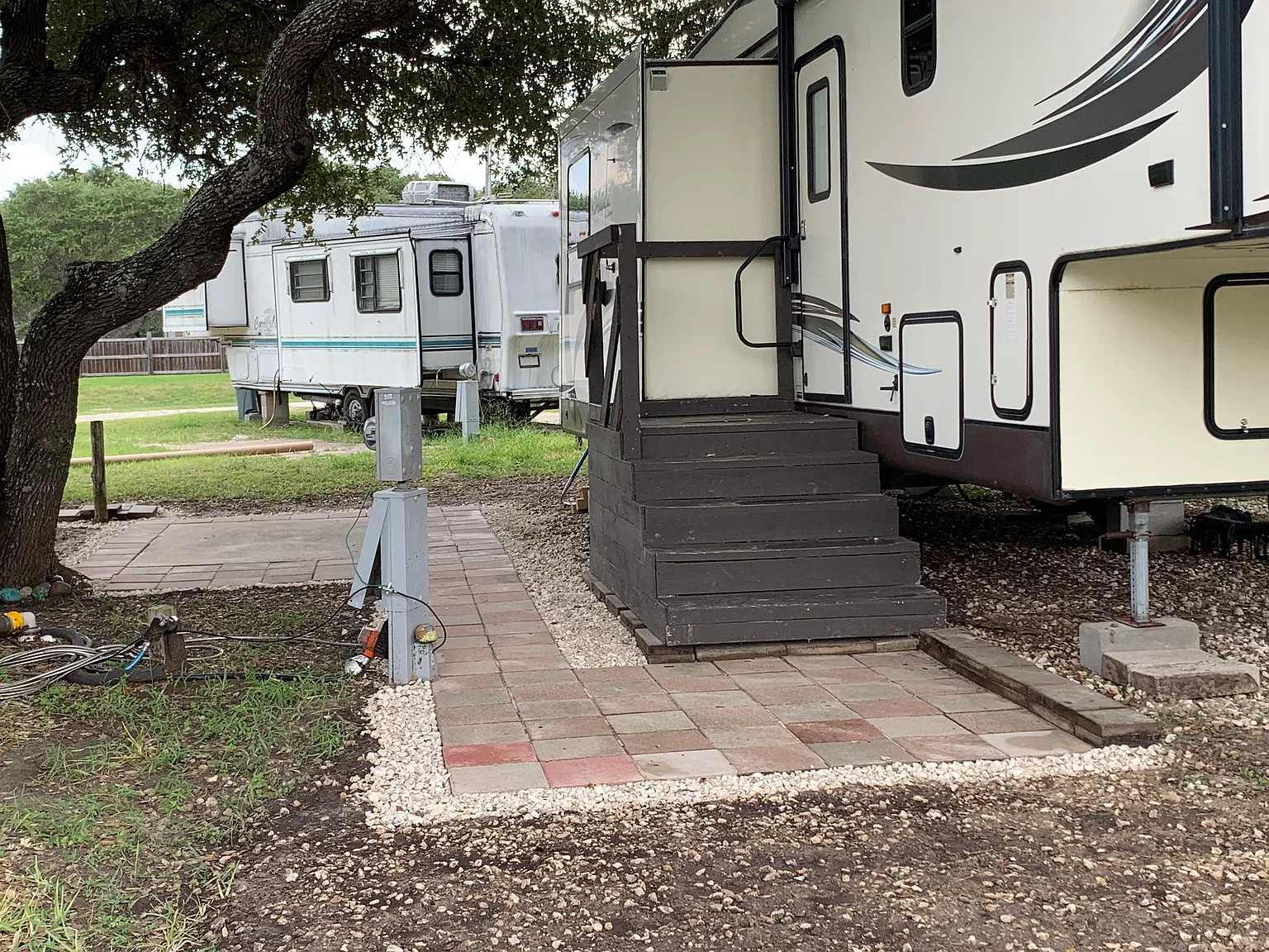 1142 Heron Ln — Photo 3