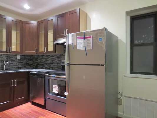 Rented by Robyn Lee, LREB | media 13