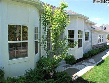 1st image of 115 Blossom Ln #2