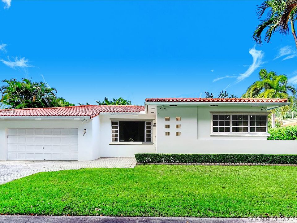 1st image of 621 Escobar Ave