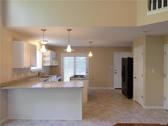 3rd image of 5549 Oakville Heights Ct