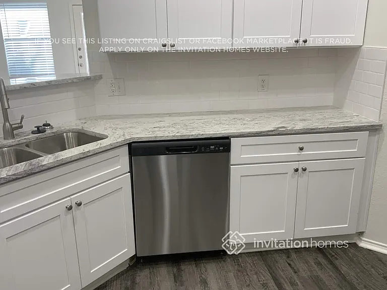 1040 English Ivy Dr — Photo 6