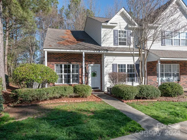 12422 Bluestem Ln, Charlotte, NC 28277