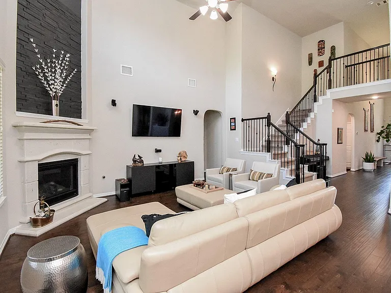 22126 Grand Mist Dr — Photo 8