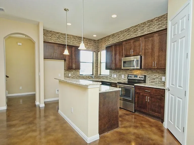 8505 Furness Dr — Photo 2