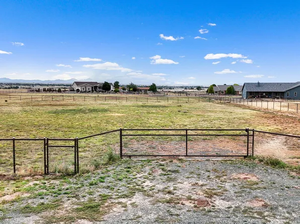 8050 N Open Prairie Ln, Prescott Valley, AZ 86315