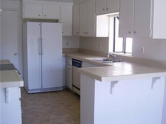 Another view of kitchen