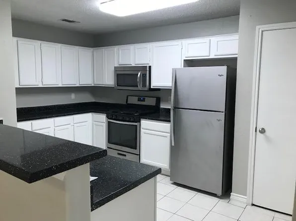 701 Saunders Dr, Round Rock, TX 78664