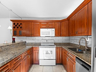 1700 Embassy Drive #807, West Palm Beach, FL, 33401