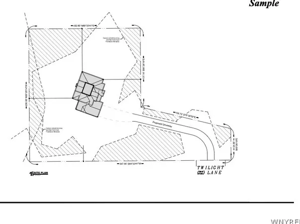 105 Twilight Ln, East Amherst, NY 14051