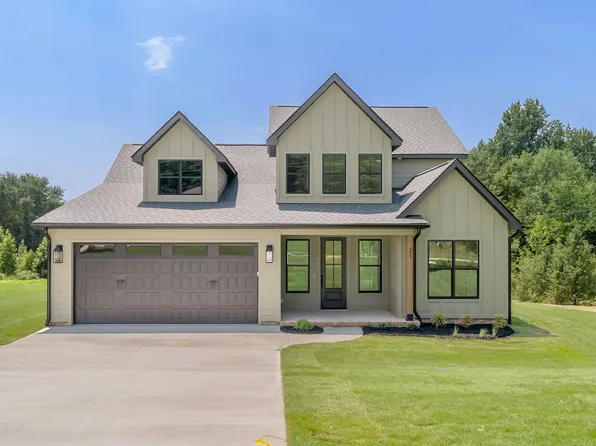21 Burns Rd, Travelers Rest, SC 29690