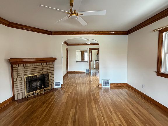 3rd image of 1917 Cypress Ave #2