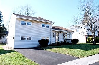 Renovated 3 BR, 1.5 BA home w/ great kitchen!