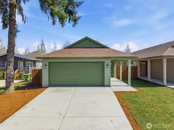 206 Douglas Street, Longview, WA 98632