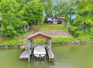 1100 Long Island Dr, Moneta, VA 24121