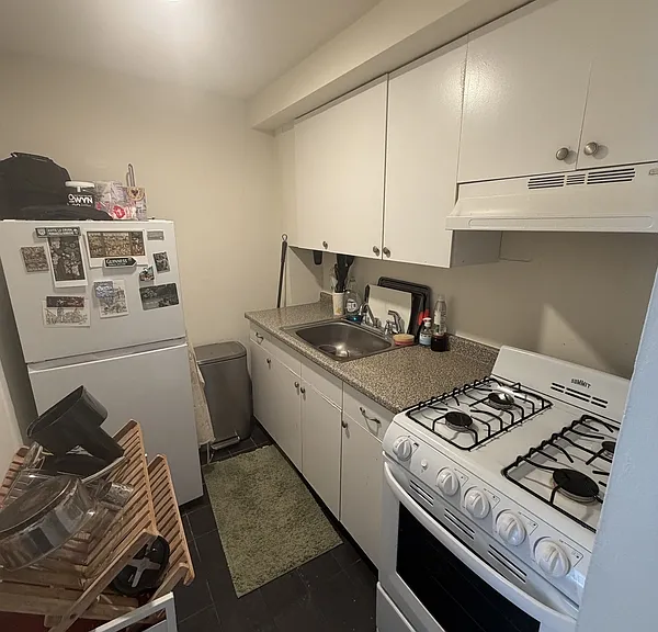 1526 Christian St #3C — Photo 1