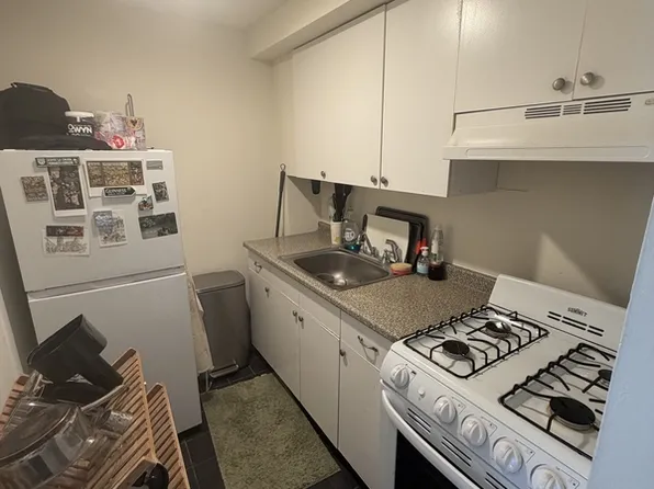 1526 Christian St #3C, Philadelphia, PA 19146