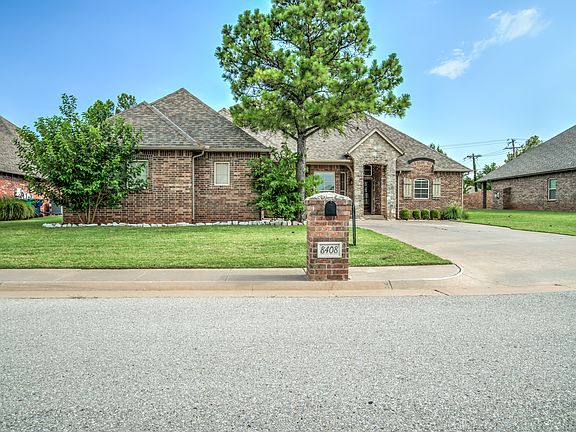 5th image of 8408 NW 122nd Cir