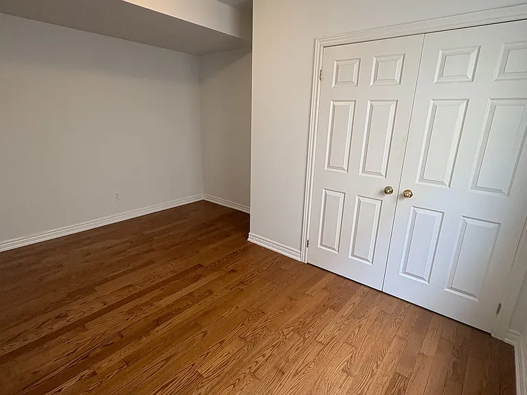 1898 Danforth Ave #302 — Photo 6