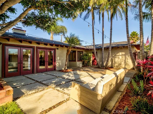 1582 Ponderosa St, Costa Mesa, CA 92626