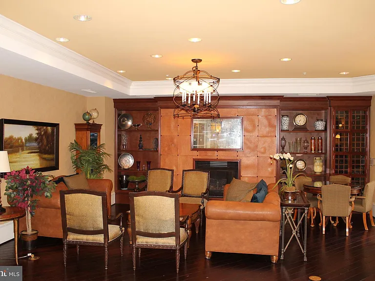 2665 Prosperity Ave #450 — Photo 21