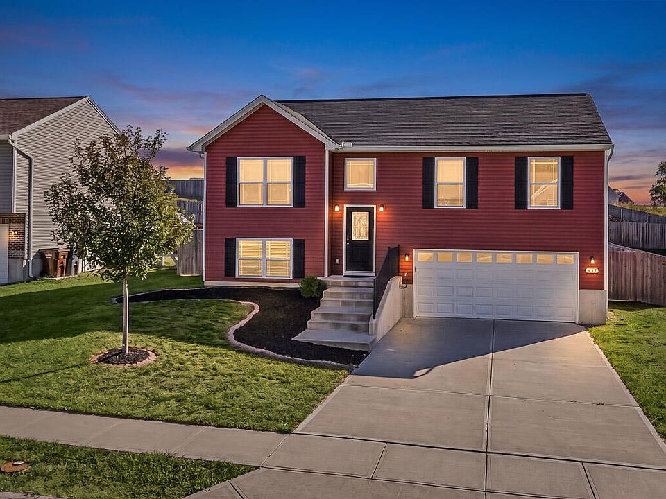 1st image of 613 Summer Pointe Dr