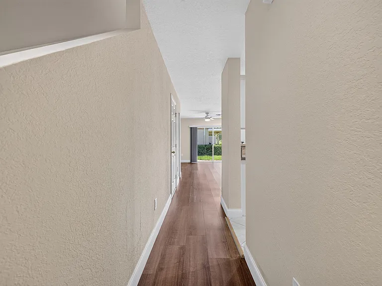 2786 SE Birmingham Dr — Photo 6