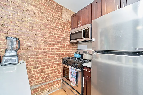 Rented by Living New York | media 9