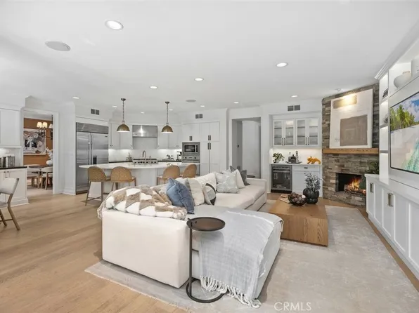 4 Turtle Bay Dr, Newport Beach, CA 92660