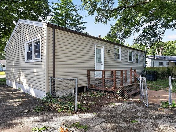 2nd image of 1037 Forestwood Dr