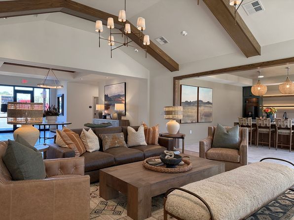 34040 W 90th St #D-101