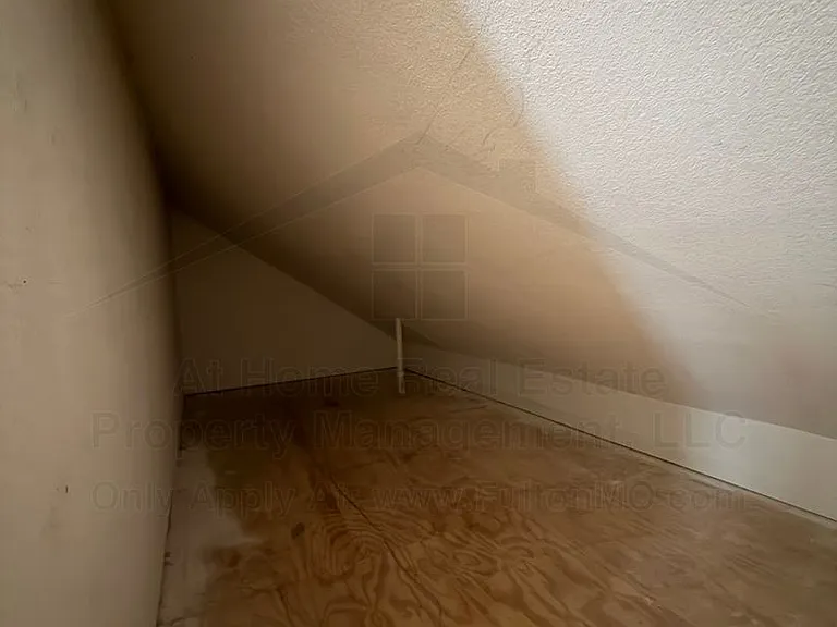 1011 Greystone Ct — Photo 29