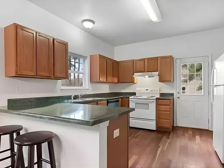 Abner Pl NW — Photo 15