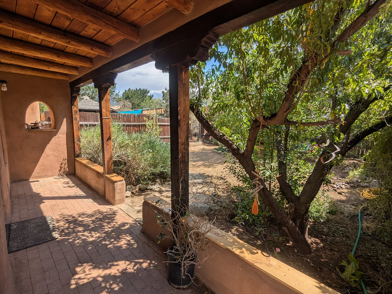 Zuni St, Taos — Photo 2