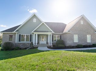 209 Montgomery View Dr, Harriman, TN 37748