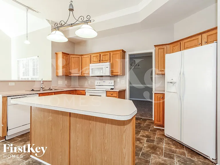 6015 Forest Pond Dr — Photo 6