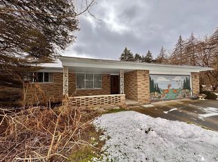 23030 Dailey Rd, Macomb, MI 48042