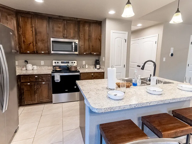 Eastview Dr — Photo 30