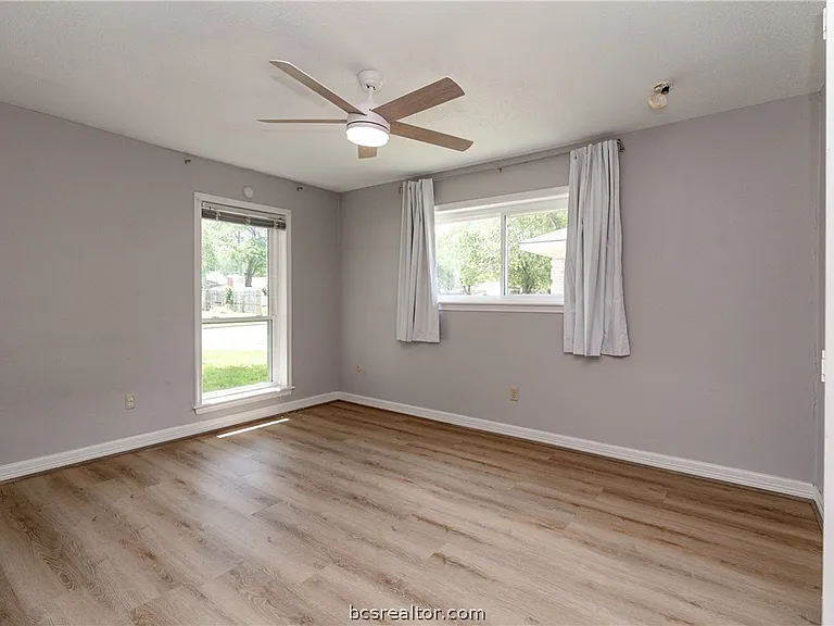 3705 Holly Dr — Photo 20