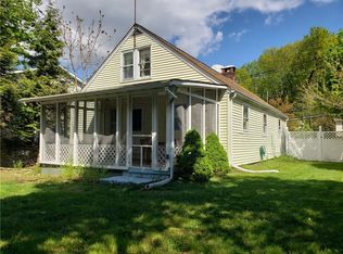 22 W Crooked Hill Rd, Pearl River, NY 10965